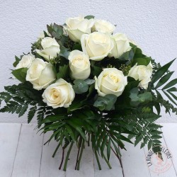 Bouquet de roses blanches avalanche -la ronde des fleurs